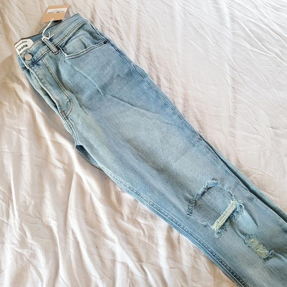 REFORMATION HARPER HIGH RISE DESTROYED JEANS SZ 28 - Picture 3 of 4